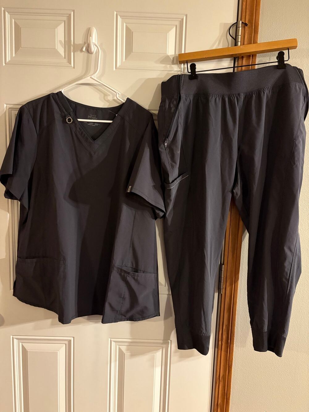 Women’s Cherokee Infinity Scrub Set Pewter Size 2XL/2XLP